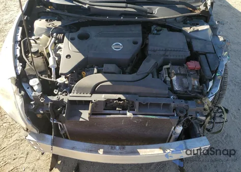 2015 Nissan Altima 2.5 z USA, uszkodzony, nr VIN 1N4AL3AP2FN898191